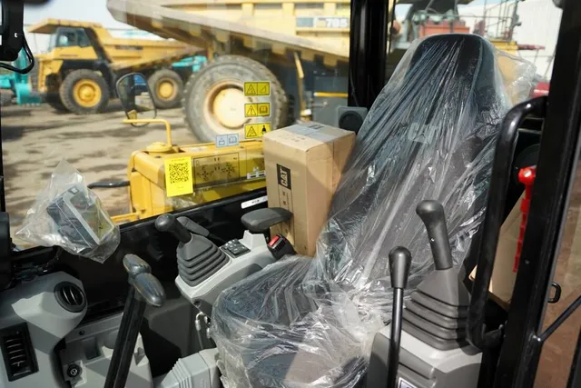 Caterpillar 305.5E2 Mini Excavator 2021 | Al Marwan