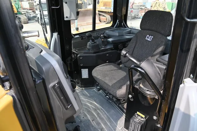 2021 Like-New Cat D8T Crawler Dozer Tractor