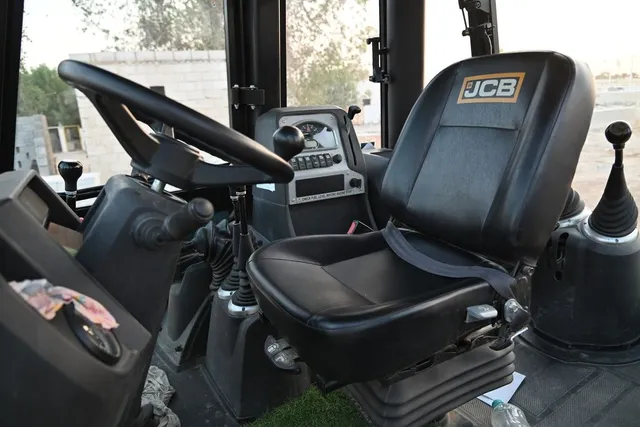 2021 JCB 3DX Plus Backhoe Loader 7 ton Medium Shovel Digger with Jackhammer JCB hydraulic rock breaker demolition