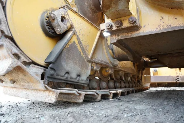 Used Caterpillar D6R Bulldozer 2011 | Al Marwan