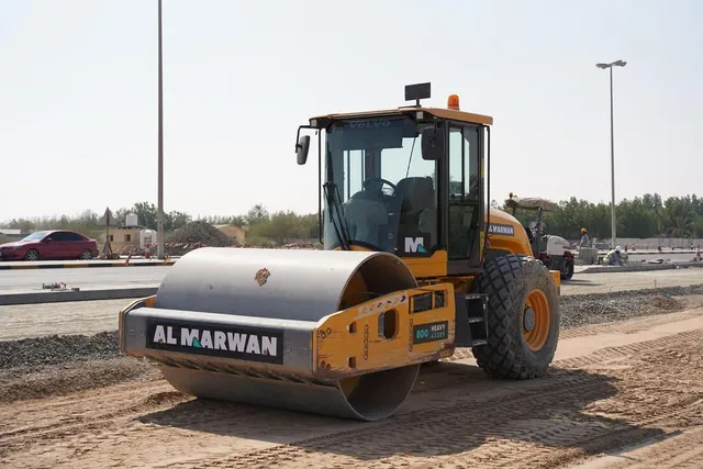 Single Drum Roller, Vibratory, 12 to 26 ton