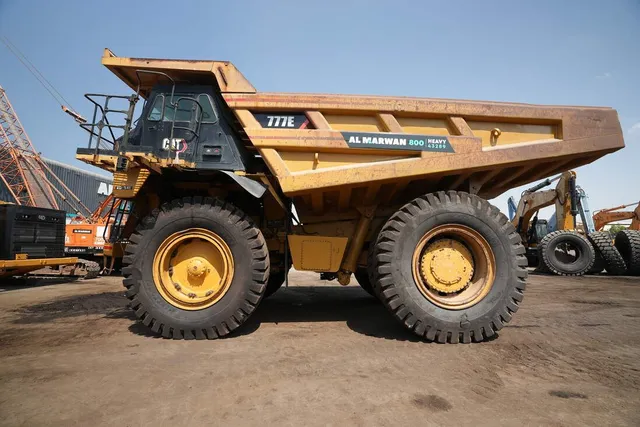 Cat 777E off-highway truck left side image