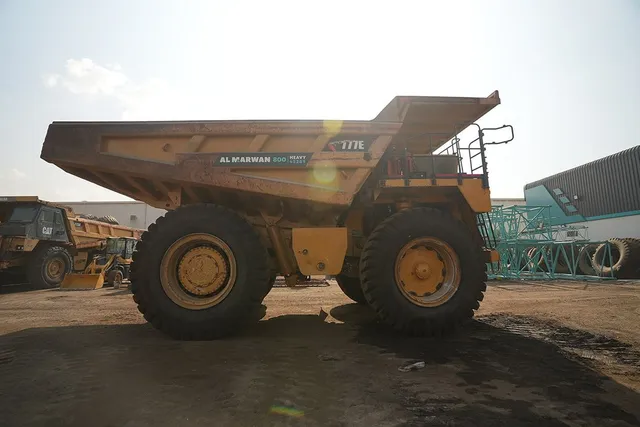 Cat 777E off-highway truck right side view