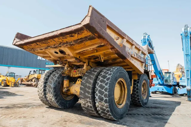 Caterpillar Rigid Dump Truck 777D Right Rear Image