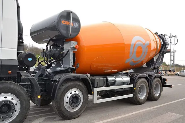 Cifa HD-Series concrete mixer engine view