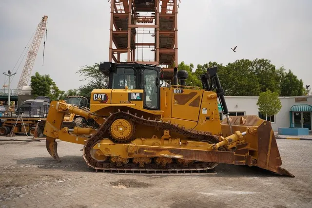 2021 Caterpillar D8T Crawler Dozer | Al Marwan