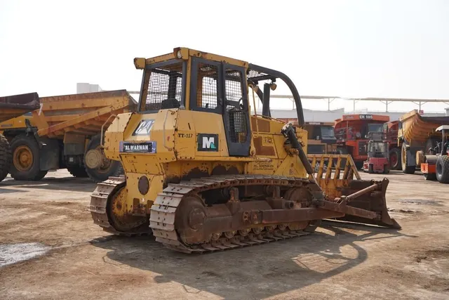 Used Cat D7G Series 2 Bulldozer 2011 | Al Marwan