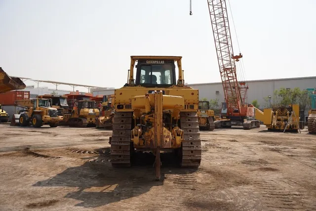 Used Caterpillar D8R Dozer 2007 | Al Marwan