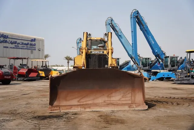 Used Caterpillar D8R Dozer 2007 | Al Marwan