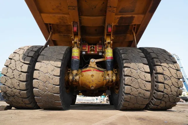 2018 Cat 773E Rigid Dump Truck- undercarriage view-Al Marwan