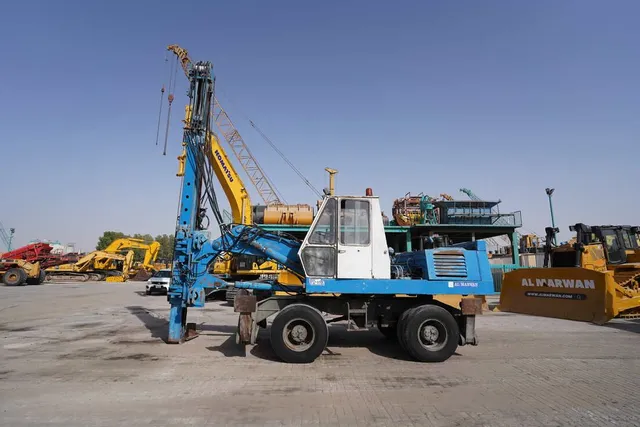 1977 O&K MH6 Bagger with ABI Piling Rig