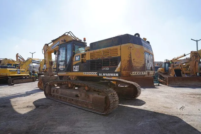 Used Cat 345D Track Excavator 2011 for Sale | Al Marwan