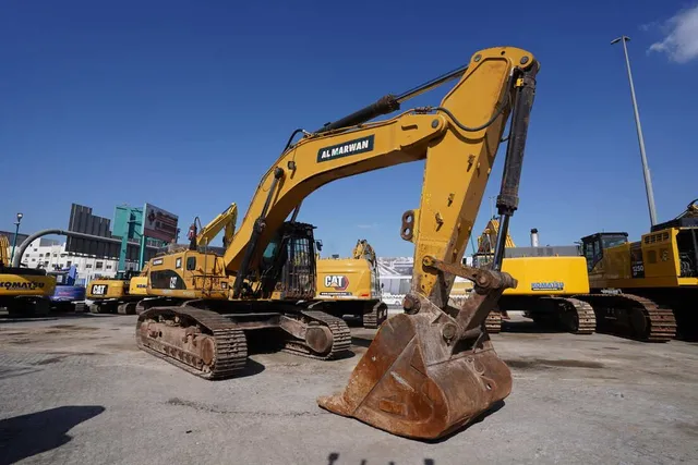 Used Cat 345D Track Excavator 2011 for Sale | Al Marwan