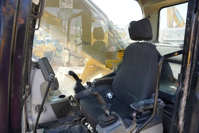 Used Cat 345D Track Excavator 2011 for Sale | Al Marwan