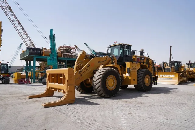 Rent Large 53-Ton Wheel Loaders | Al Marwan