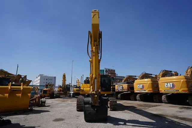 Used 2019 Komatsu PC400-8 Excavator | Al Marwan