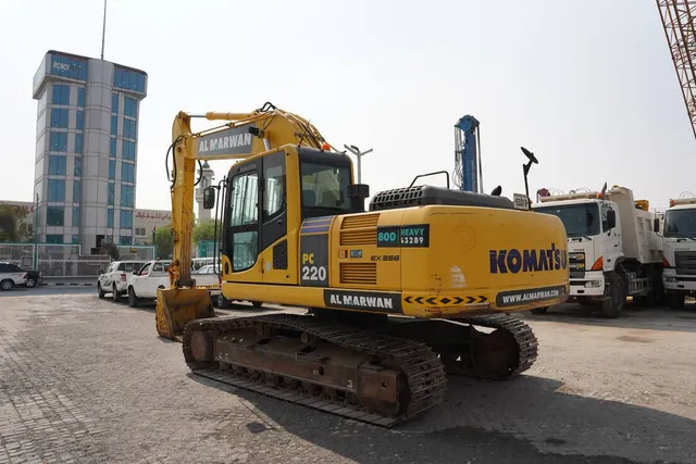 2015 Komatsu PC220-8M0 Track Excavator Rear left view |Al Marwan