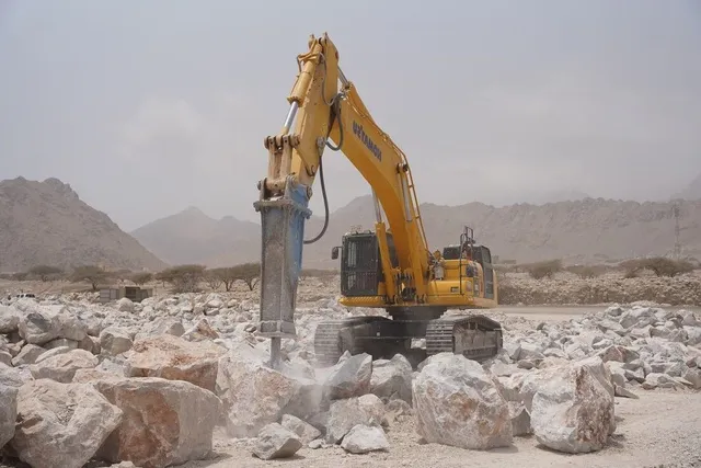 Rent Medium 35-Ton Track Excavators | Al Marwan