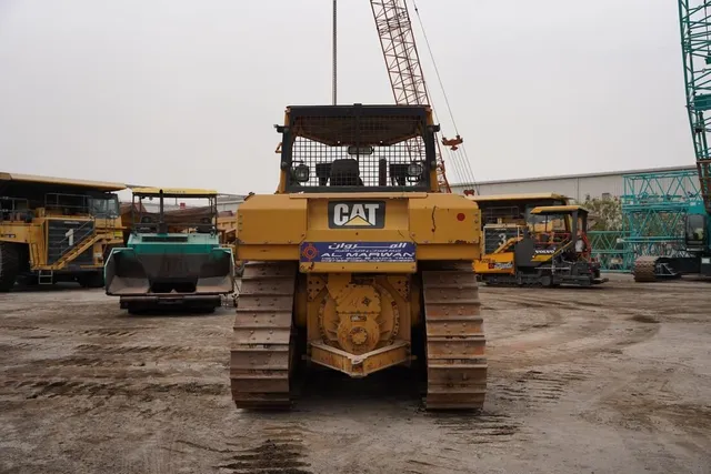 Used Caterpillar D6R 18-Ton Bulldozer 2011 | Al Marwan
