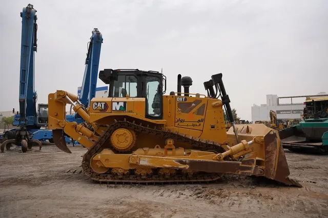 Cat D8T 40 Ton Dozer 2021 | Al Marwan