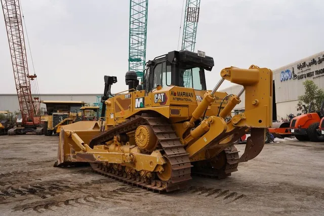 Cat D8T 40 Ton Dozer 2021 | Al Marwan