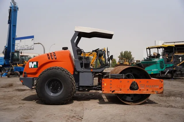 Hamm 311D Soil Drum Compactor 2020 right-side| Al Marwan