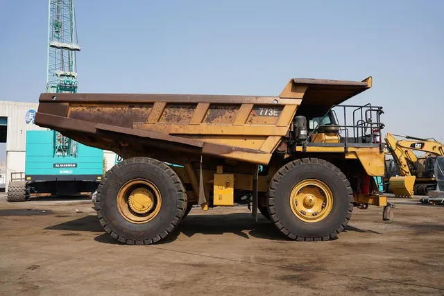 2018 Cat 773E Rigid Dump Truck-Right side view-Al Marwan