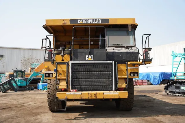 2018 Cat 773E Rigid Dump Truck- front view-Al Marwan