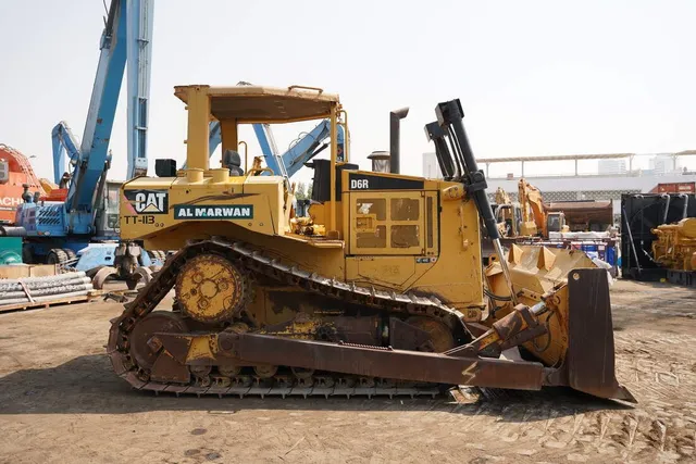 2011 D6R Caterpillar Bulldozer-right side view-Al Marwan Machinery