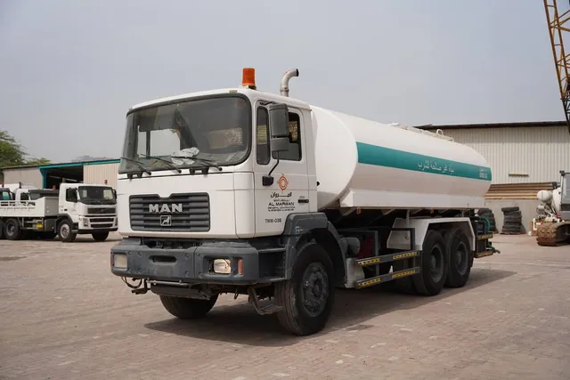 2004 MAN 33.373DFC 6x4 Water Truck | Heavy-Duty Tanker