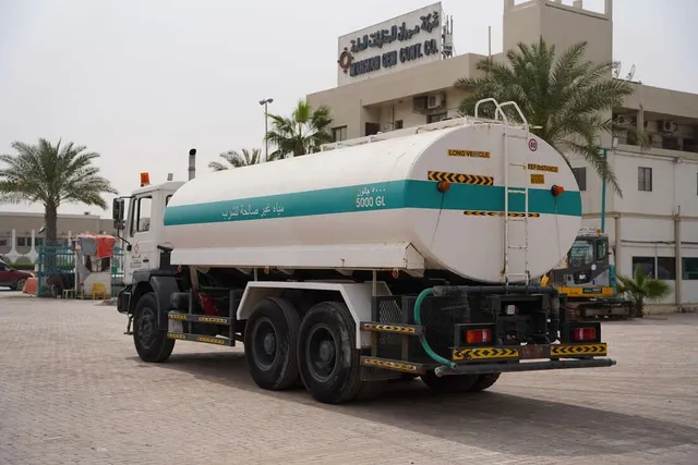 2004 MAN 33.373DFC 6x4 Water Truck | Heavy-Duty Tanker