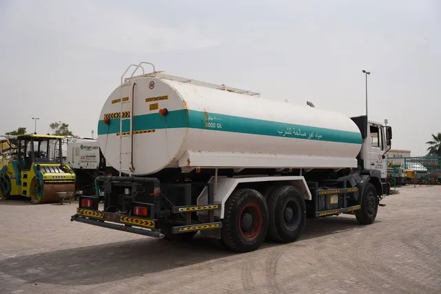 2004 MAN 33.373DFC 6x4 Water Truck | Heavy-Duty Tanker