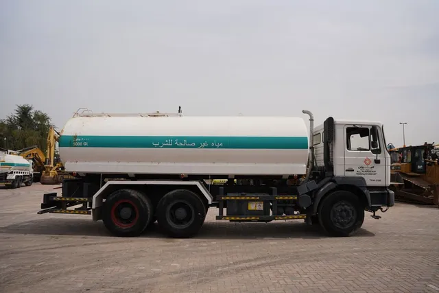 2004 MAN 33.373DFC 6x4 Water Truck | Heavy-Duty Tanker