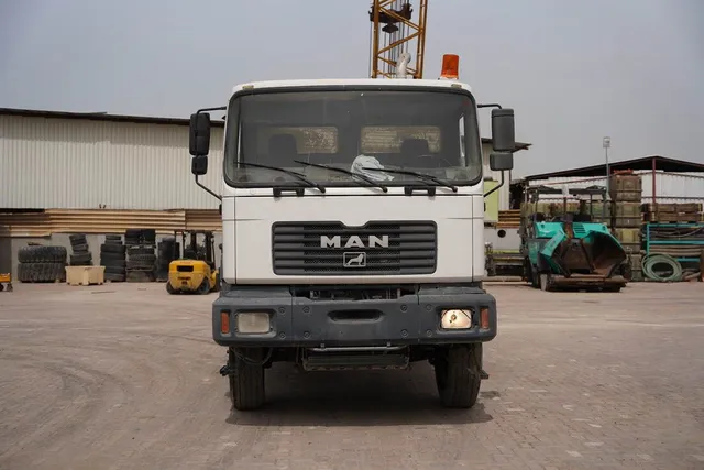 2004 MAN 33.373DFC 6x4 Water Truck | Heavy-Duty Tanker