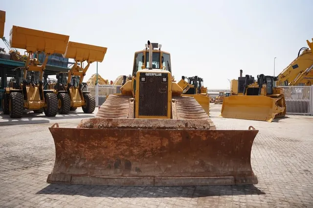 Used Cat D6N LGP Crawler Dozer 2012 | Al Marwan