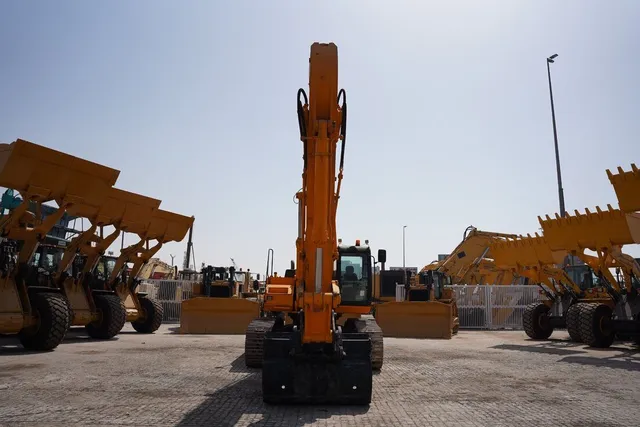Used JCB JS460 Crawler Excavator 2008 | Al Marwan