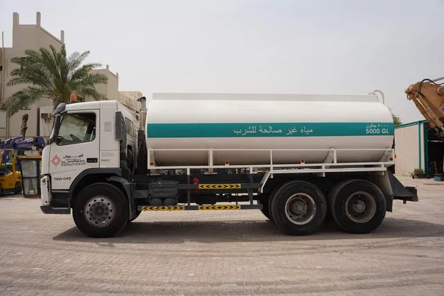 2005 Volvo FM12 6x4 Water Truck-Reliable Water Distribution-Left-Side-Image
