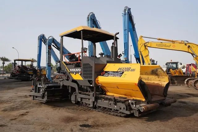 Track Asphalt Paver Volvo P5320B ABG 2021-front-left| Al Marwan