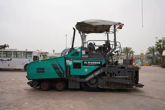 Durable 2005 Vögele 1803-1 Super Wheeled Paver for Sale-left-side-image
