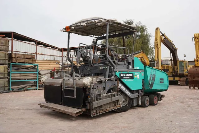 Durable 2005 Vögele 1803-1 Super Wheeled Paver for Sale-rear-right-image