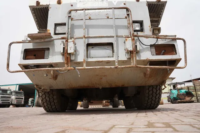 Sakai ER550F Asphalt Miller 2003 - Milling Machine For Sale-rear-bottom-image