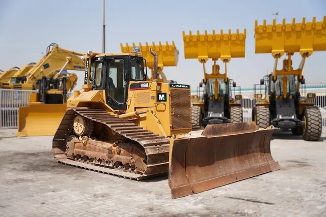 Cat D6M 16-Ton Crawler Dozer 2002 | Al Marwan