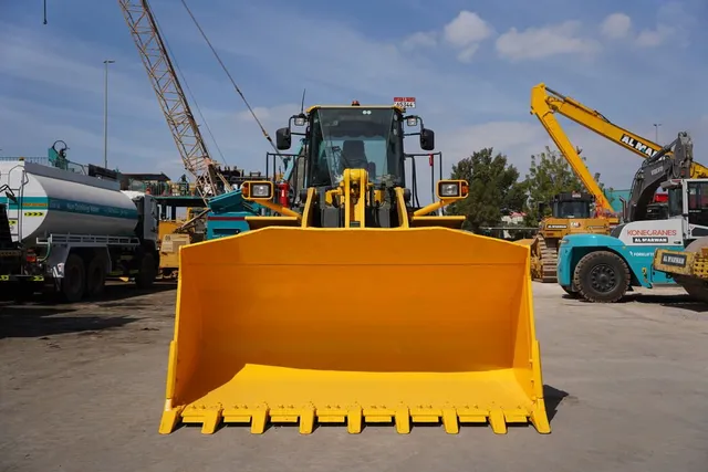 Used 2022 Komatsu WA470-6R Wheel Loader | Al Marwan