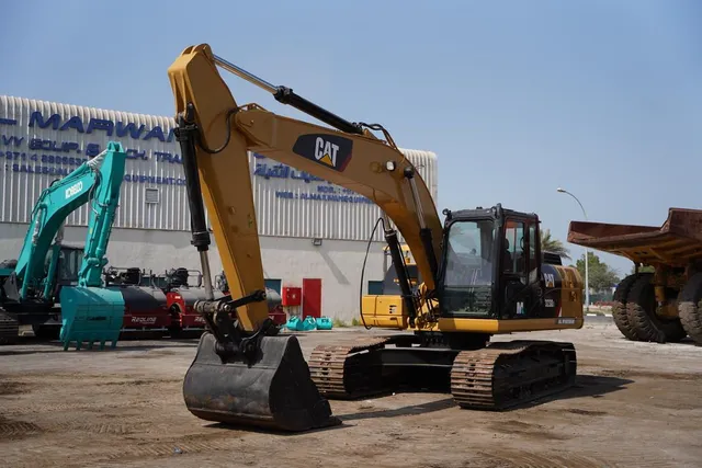 CAT 323D3 Crawler Excavator 2020 | Al Marwan