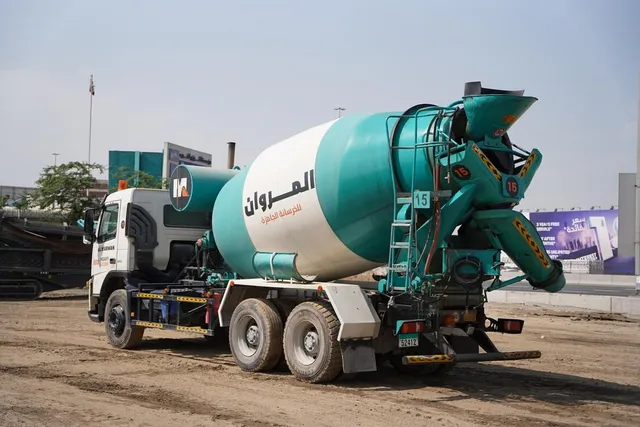 Volvo FM9 Concrete Mixer Truck 2004 | Al Marwan