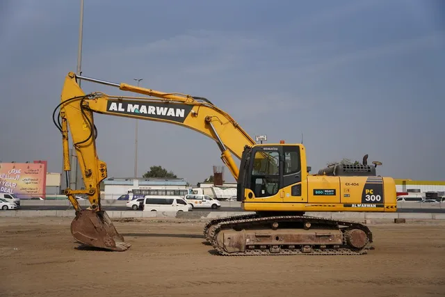 Used Komatsu PC300-8M0 Track Excavator 2018 | Al Marwan