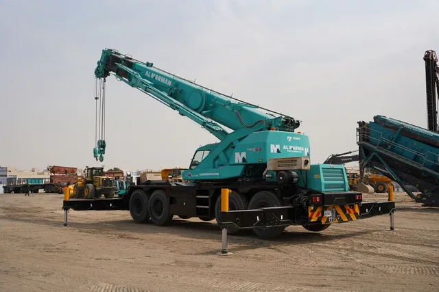 Used 2012 Tadano GR600N-2 Mobile Crane | Al Marwan