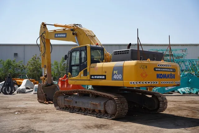 Used Komatsu PC400-8R 42.5-Ton Crawler Excavator