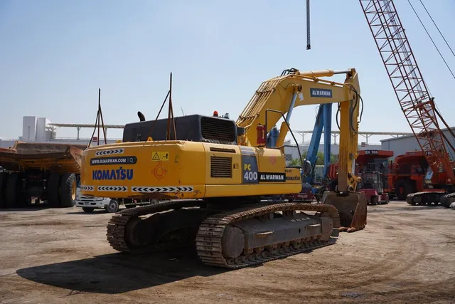 Used Komatsu PC400-8R 42.5-Ton Crawler Excavator