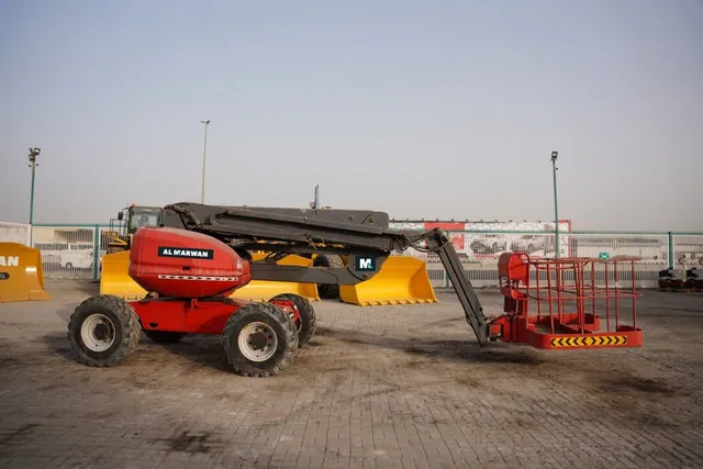 Manitou 160ATJ Articulating-Boom Manlift 2006 | Al Marwan